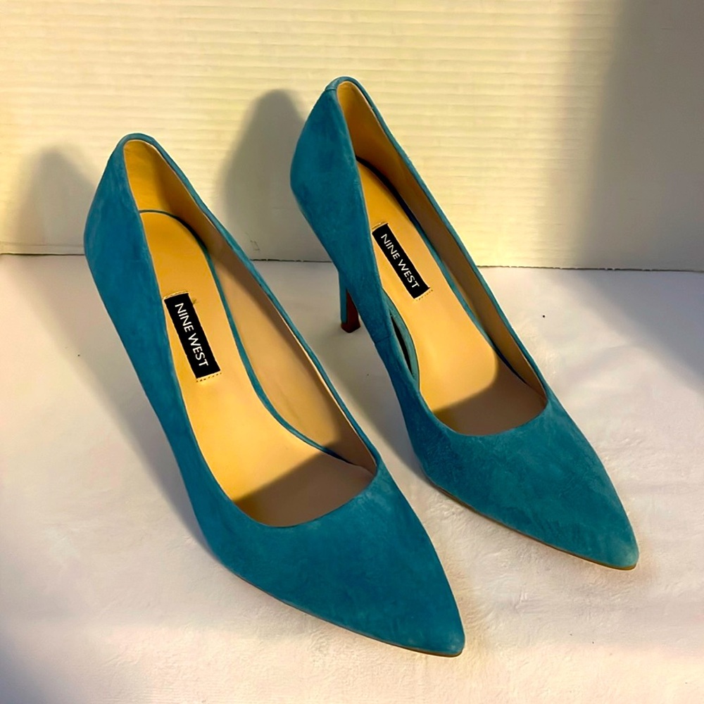 Nine West Tatiana Blue Suede Heels Size 8M